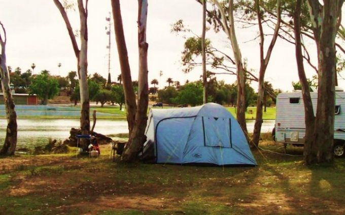 Buronga-Riverside-Caravan-Park-Tent-area-near-river.jpg