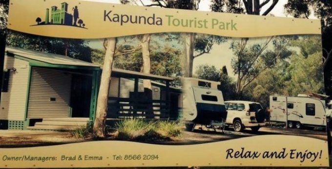 Kapunda-Tourist-Park-Camp-Sign.jpg