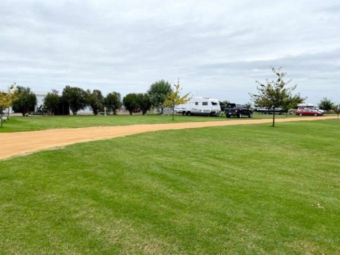 Maffra-Golf-Club-RV-Park-Sites