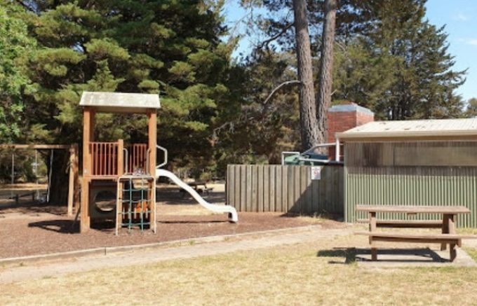 Smythesdale-Gardens-Campground-Playground-and-Picnic-Area