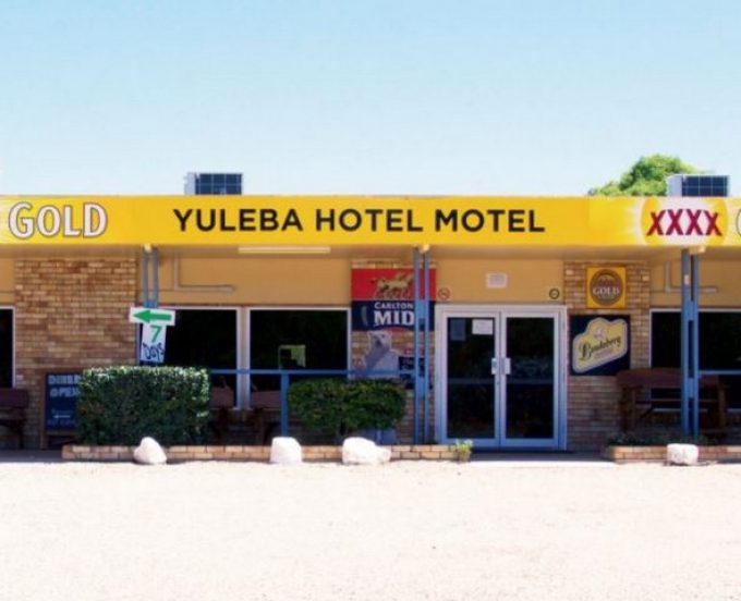 Yuleba-Hotel-Motel-and-Diner-Front-View1.jpg